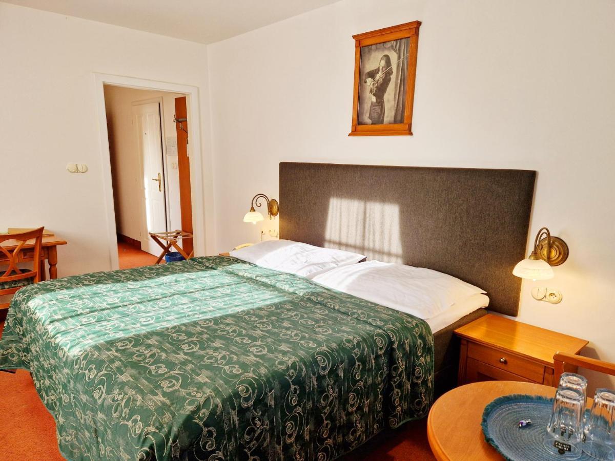 Romantik Hotel Eleonora Tabor Exterior photo